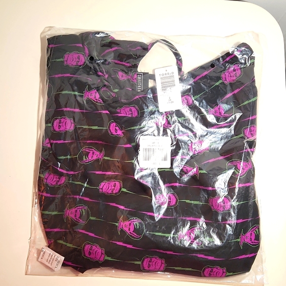 ❤️NWT VINTAGE TORRID BLOUSE BRIDE OF FRANKENSTEIN UNIVERSAL MONSTERS HALLOWEEN - Picture 4 of 10